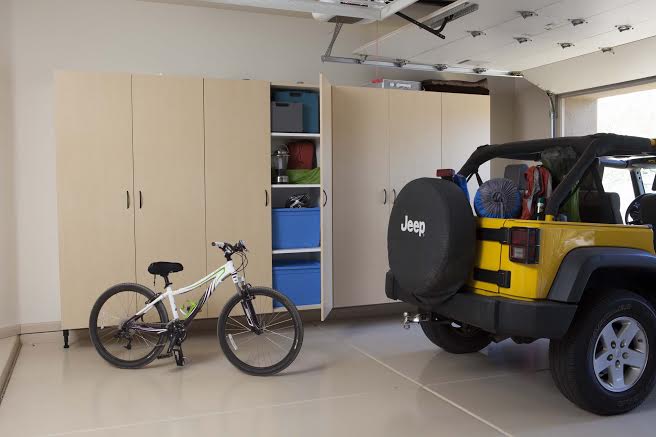 organize garage cabinets