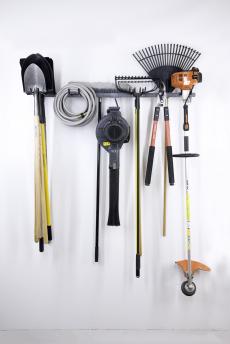 how to properly store yard tools